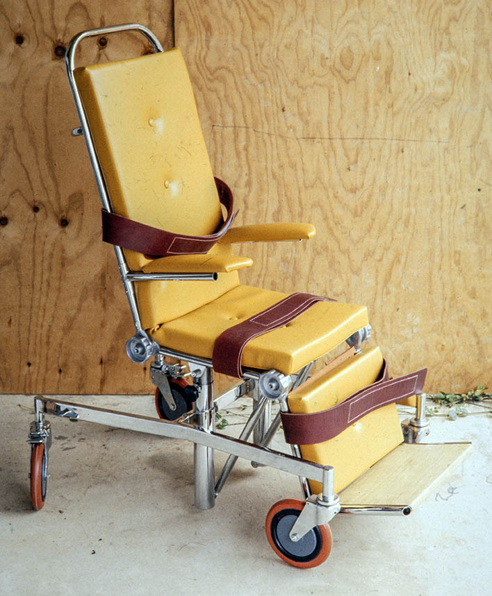 The special knuckle joints allow multi-angular positions of backrest and leg rest Adjusted to normal sitting position and for carer to move child around.